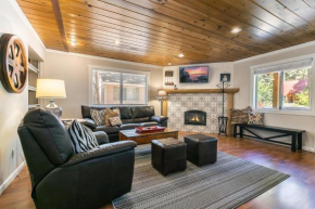 Hidden Willow at Tahoe Park - Cozy 2 BR Cabin, Walk to Dining, Near Skiing
